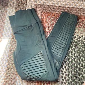 Alo Mesh Moto Dark Green leggings